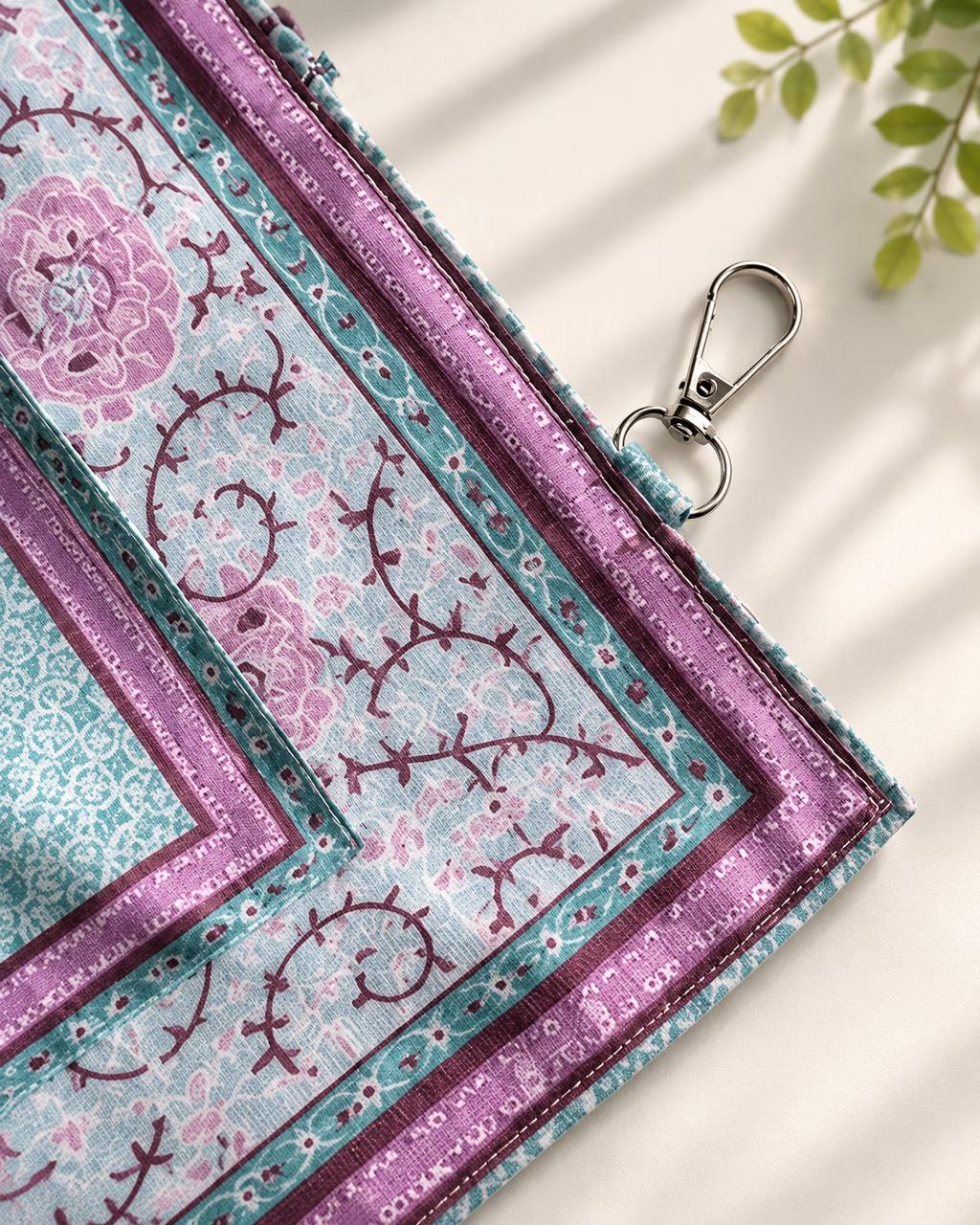 Premium Travel Prayer Mat – Noir Arabesque
